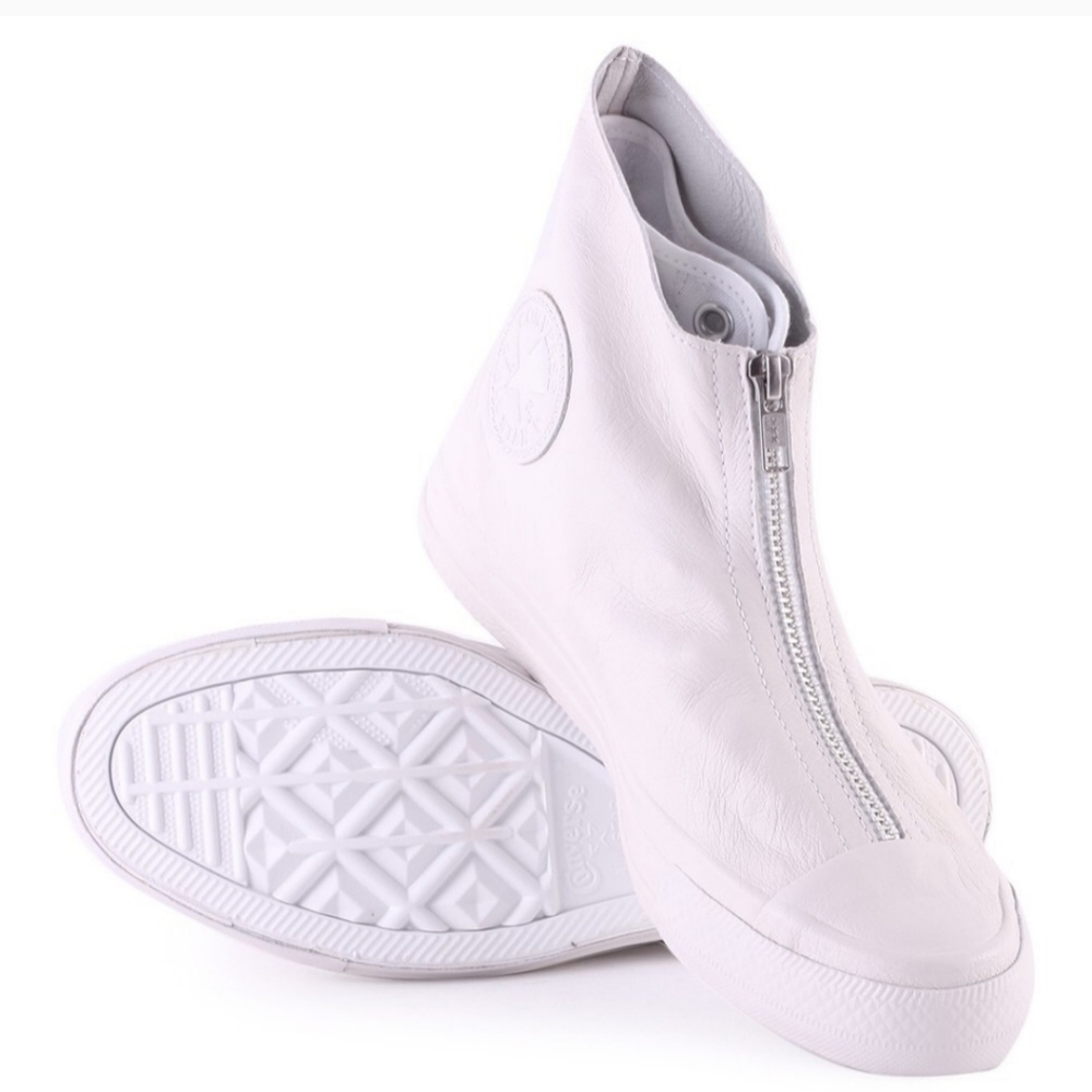 Stylish Shroud by Converse